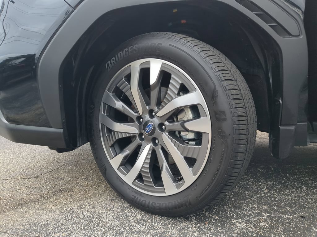 Certified 2025 Subaru Forester Touring AWD/4WD image 35