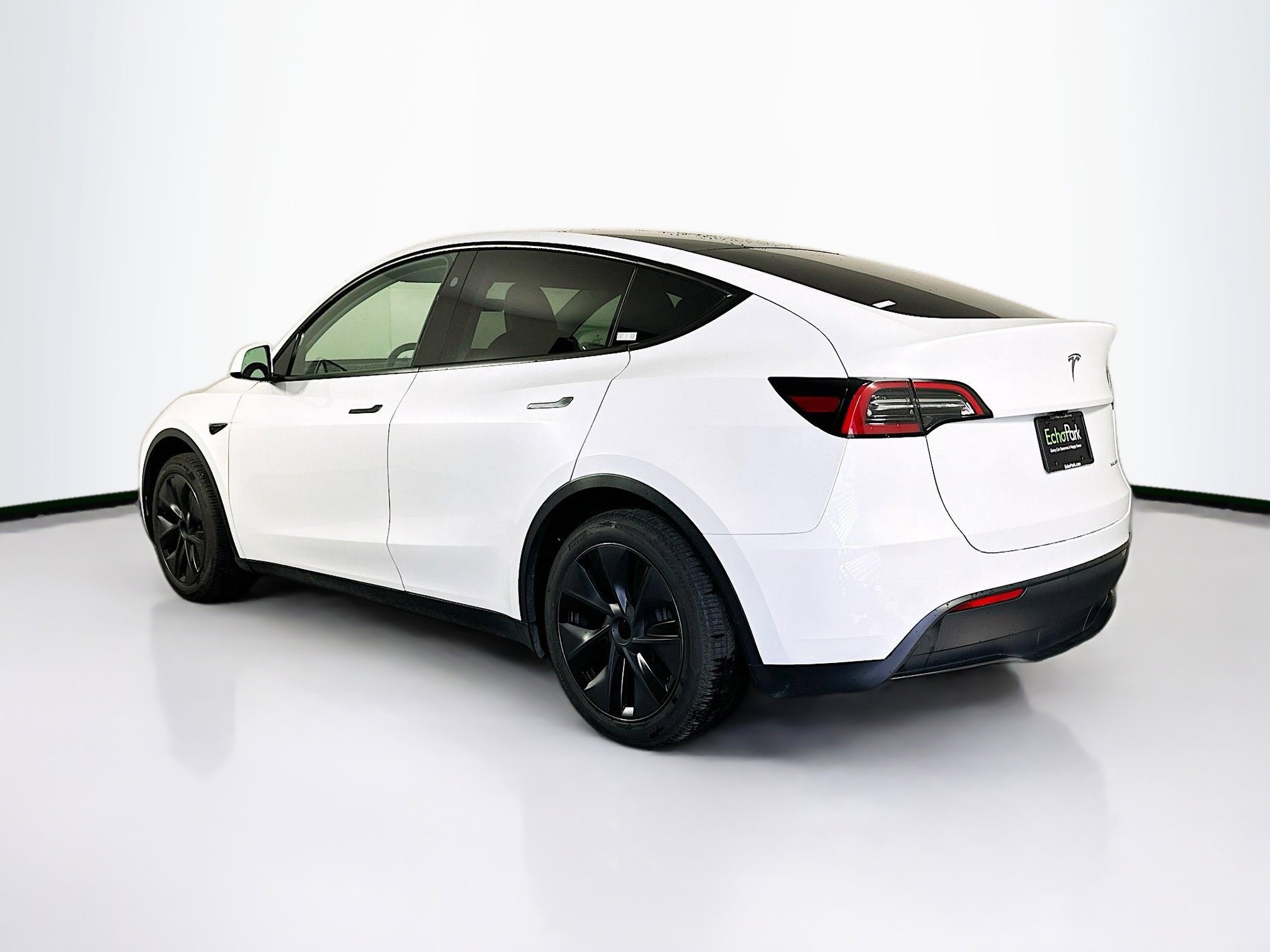 Used 2025 Tesla Model Y Long Range image 5
