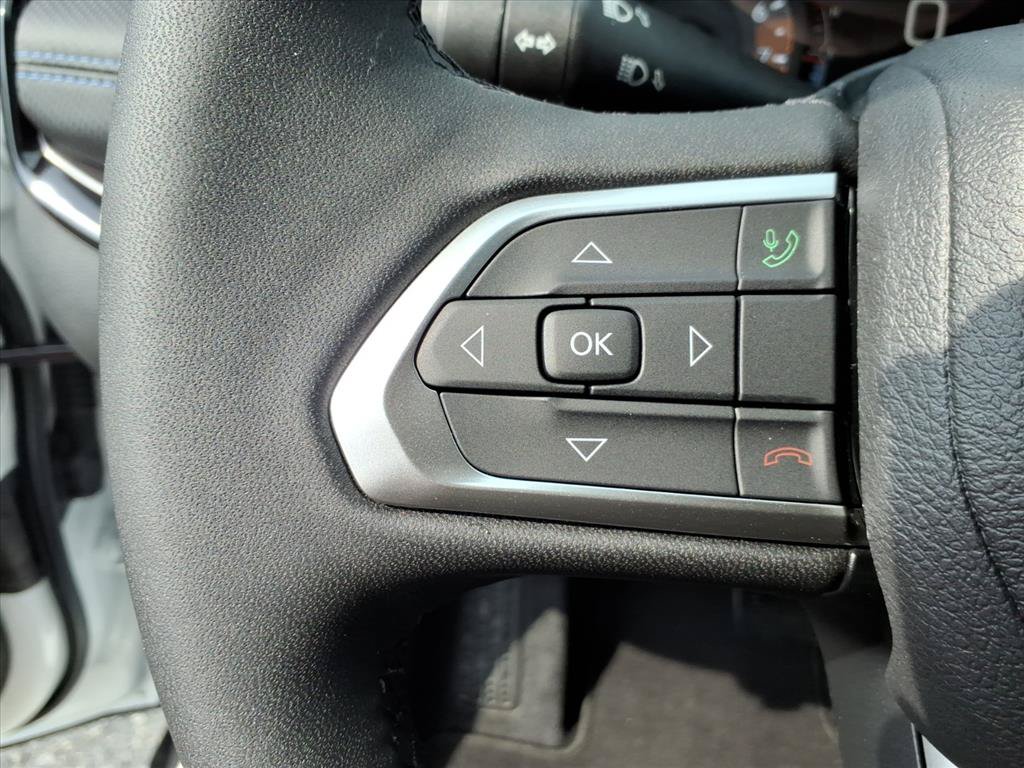 New 2026 Jeep Compass Latitude AWD/4WD image 25
