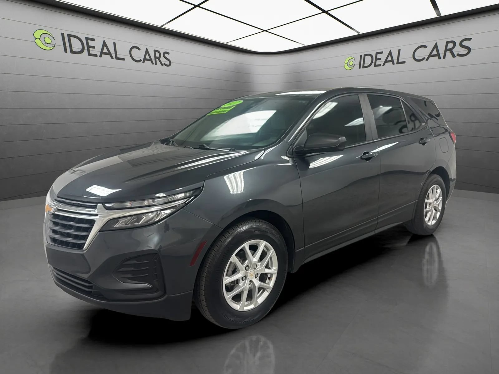 Used 2022 Chevrolet Equinox LS w/ LS Convenience Package FWD image 1