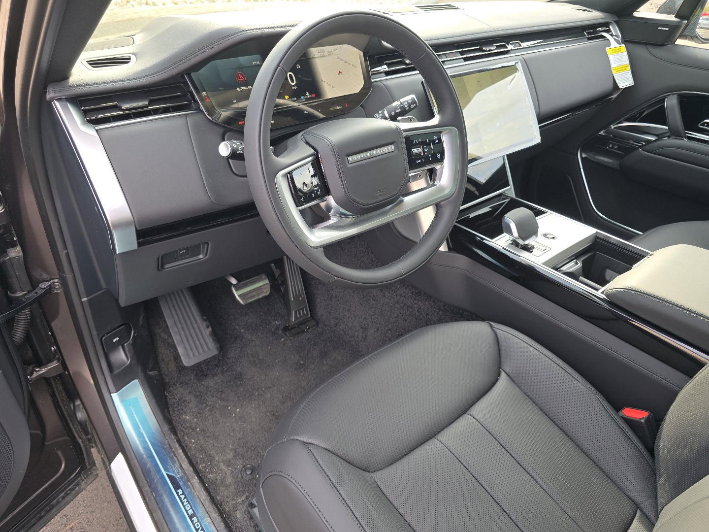 New 2026 Land Rover Range Rover Long Wheelbase SE image 39