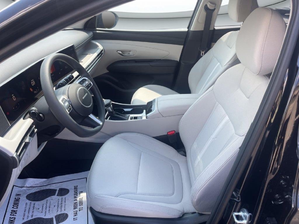 New 2026 Hyundai Tucson SEL Plus FWD image 8