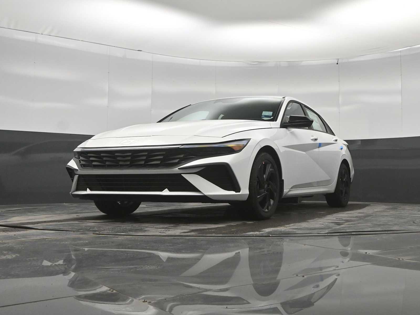 New 2026 Hyundai Elantra SEL Sport FWD image 33