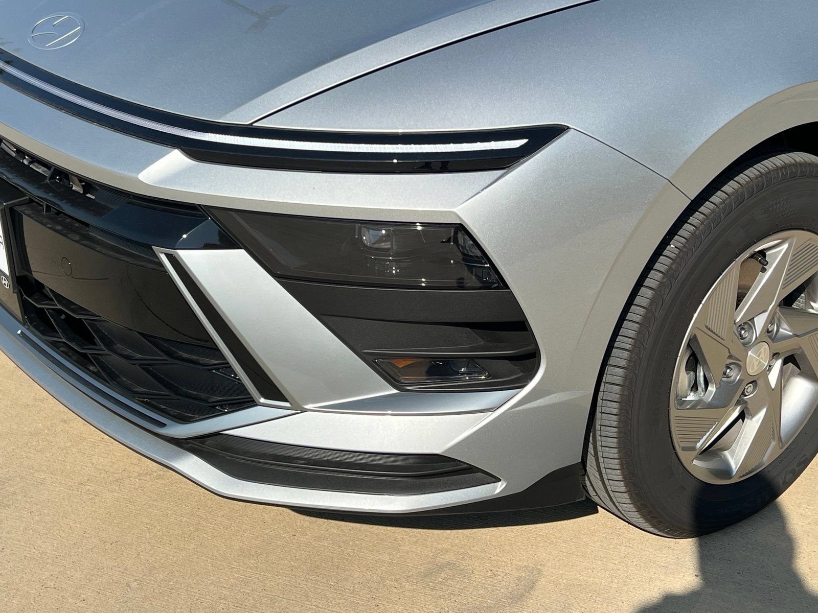 New 2026 Hyundai Sonata SE FWD image 4