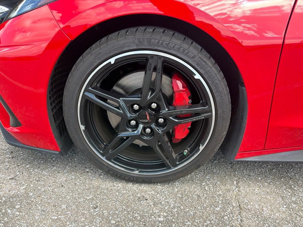 Used 2022 Chevrolet Corvette Stingray Premium Cpe w/ Z51 Performance Package RWD image 11