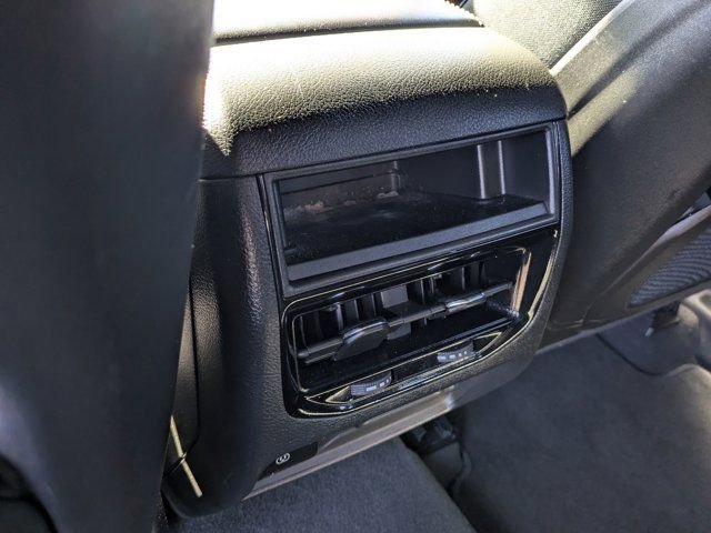 Used 2024 Jeep Grand Cherokee Altitude image 16