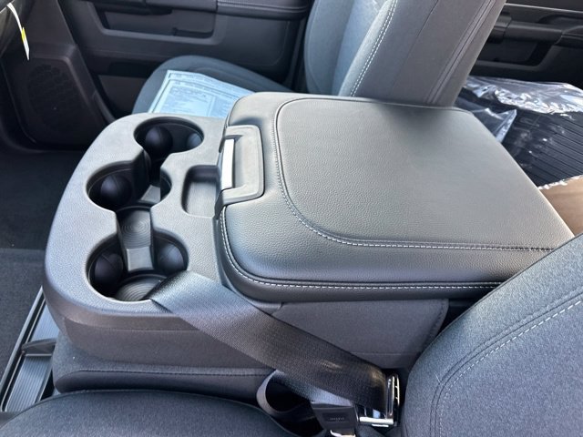New 2026 RAM 2500 Big Horn AWD/4WD image 18