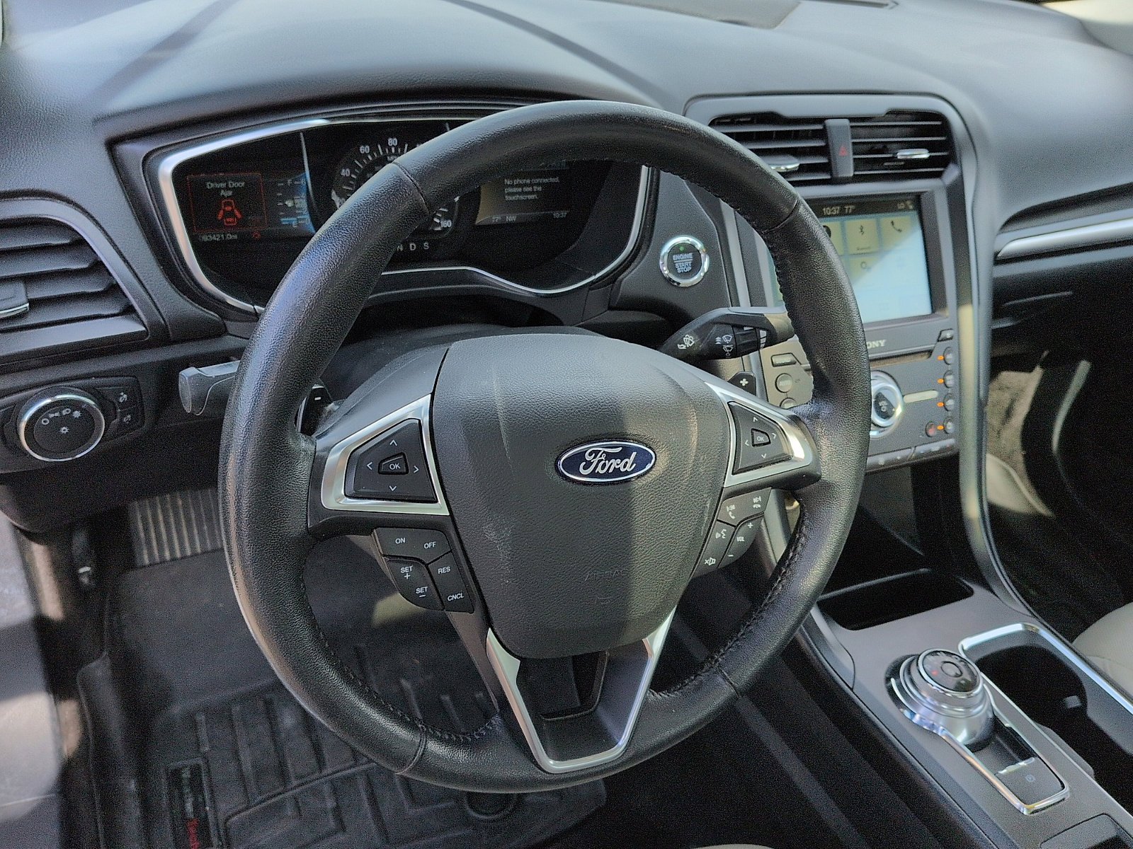 Used 2018 Ford Fusion Titanium image 9