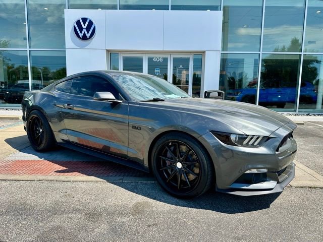 Used 2017 Ford Mustang GT Premium w/ GT Performance Package RWD image 1