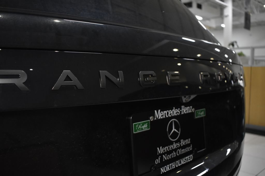Used 2025 Land Rover Range Rover Long Wheelbase SE image 16