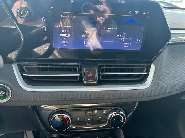Used 2025 Chevrolet TrailBlazer LT AWD/4WD image 26
