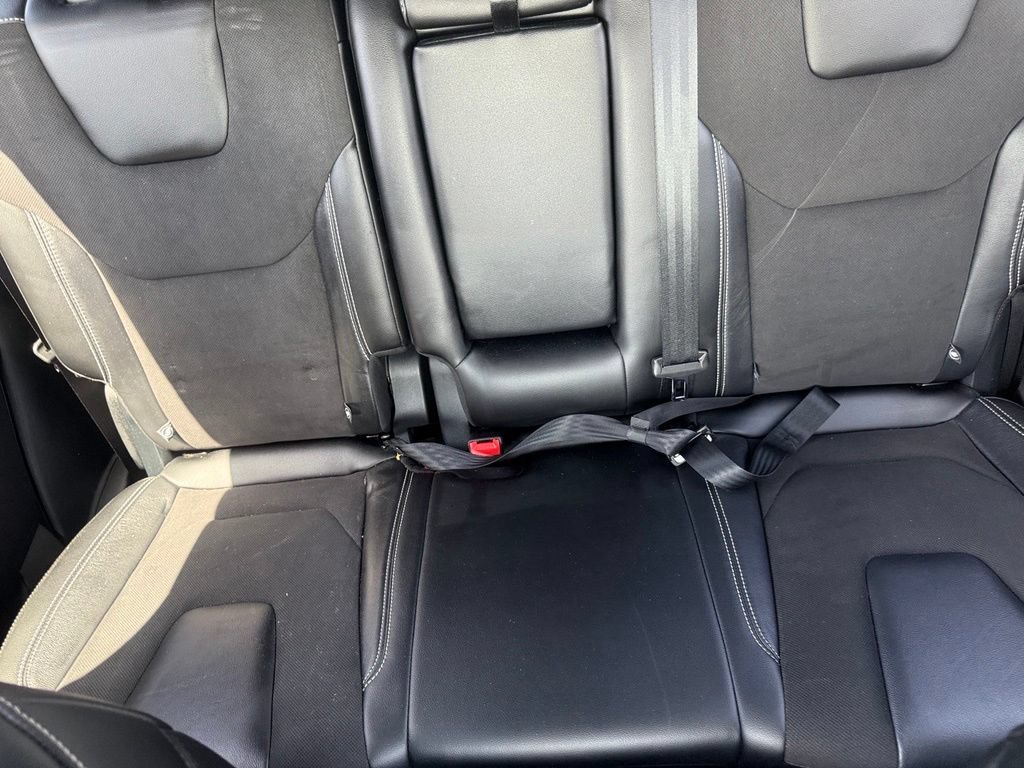 Used 2020 Ford Edge ST w/ Equipment Group 401A AWD/4WD image 40