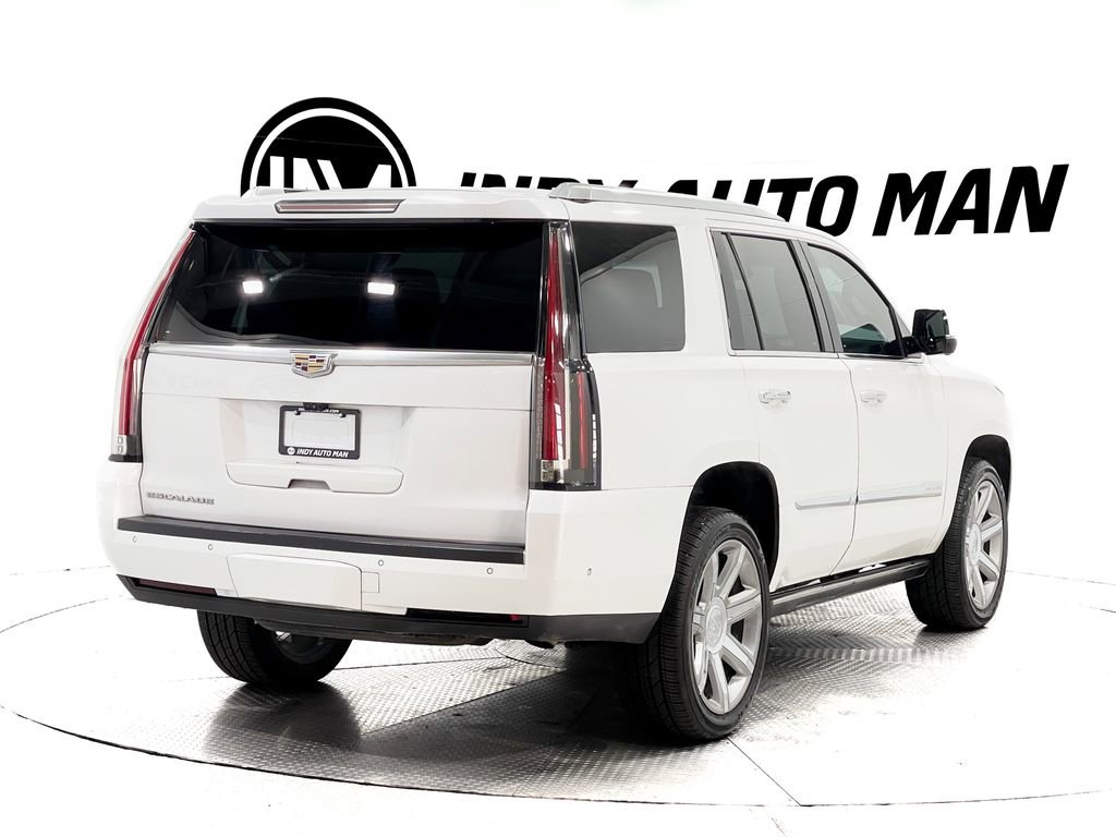 Used 2018 Cadillac Escalade Premium Luxury image 4