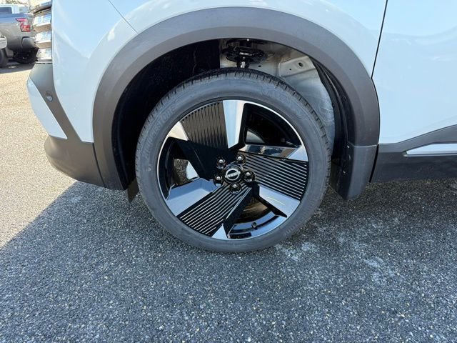 New 2026 Nissan Kicks SR w/ Cold Weather Package image 9