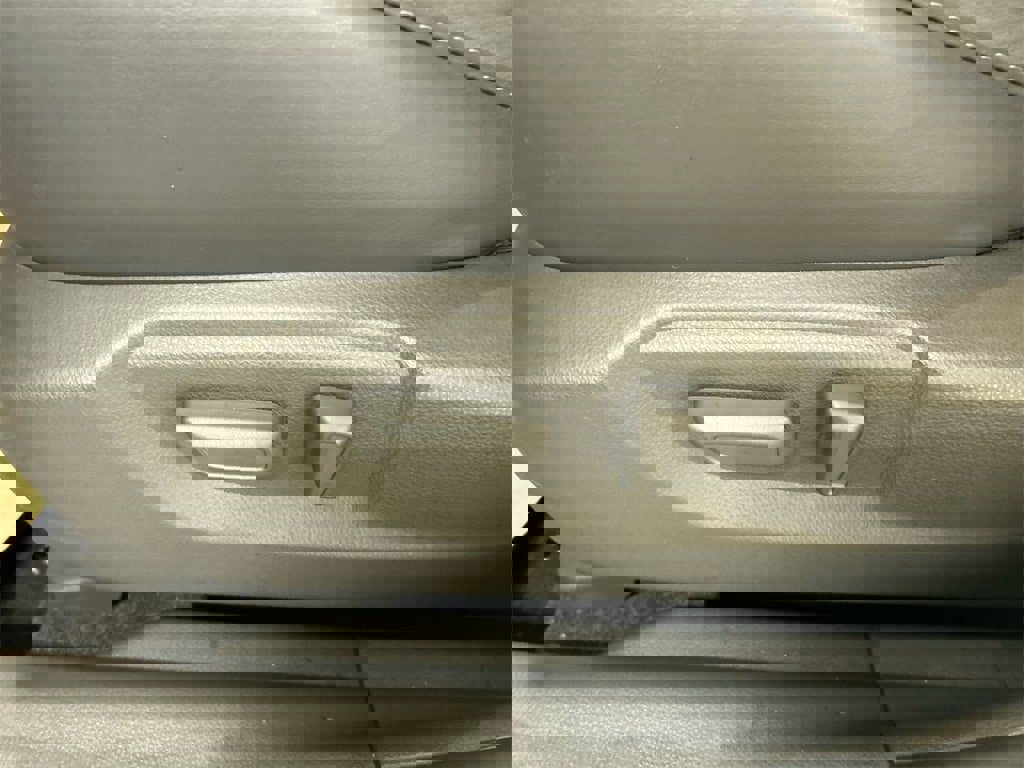 New 2026 Mitsubishi Eclipse Cross Black Edition image 12