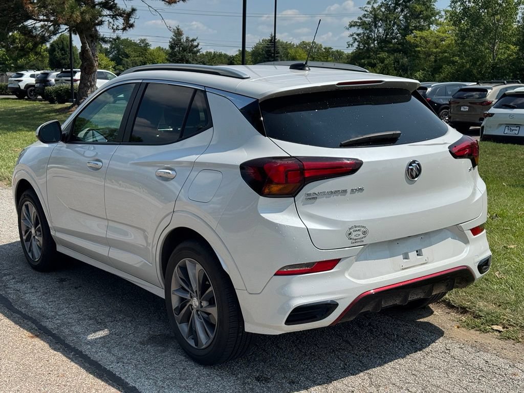 Used 2022 Buick Encore GX Select w/ Sport Touring Package AWD/4WD image 3