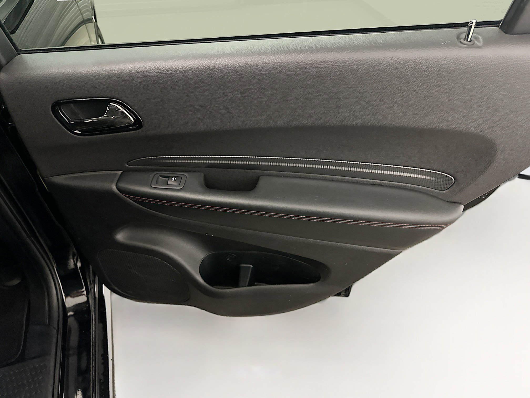 Used 2025 Dodge Durango GT image 33