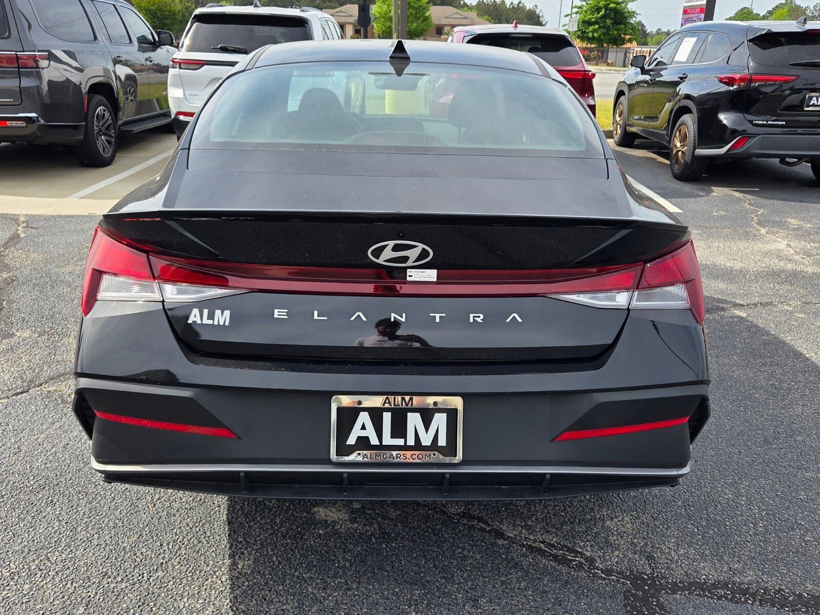 Used 2025 Hyundai Elantra Sport image 10