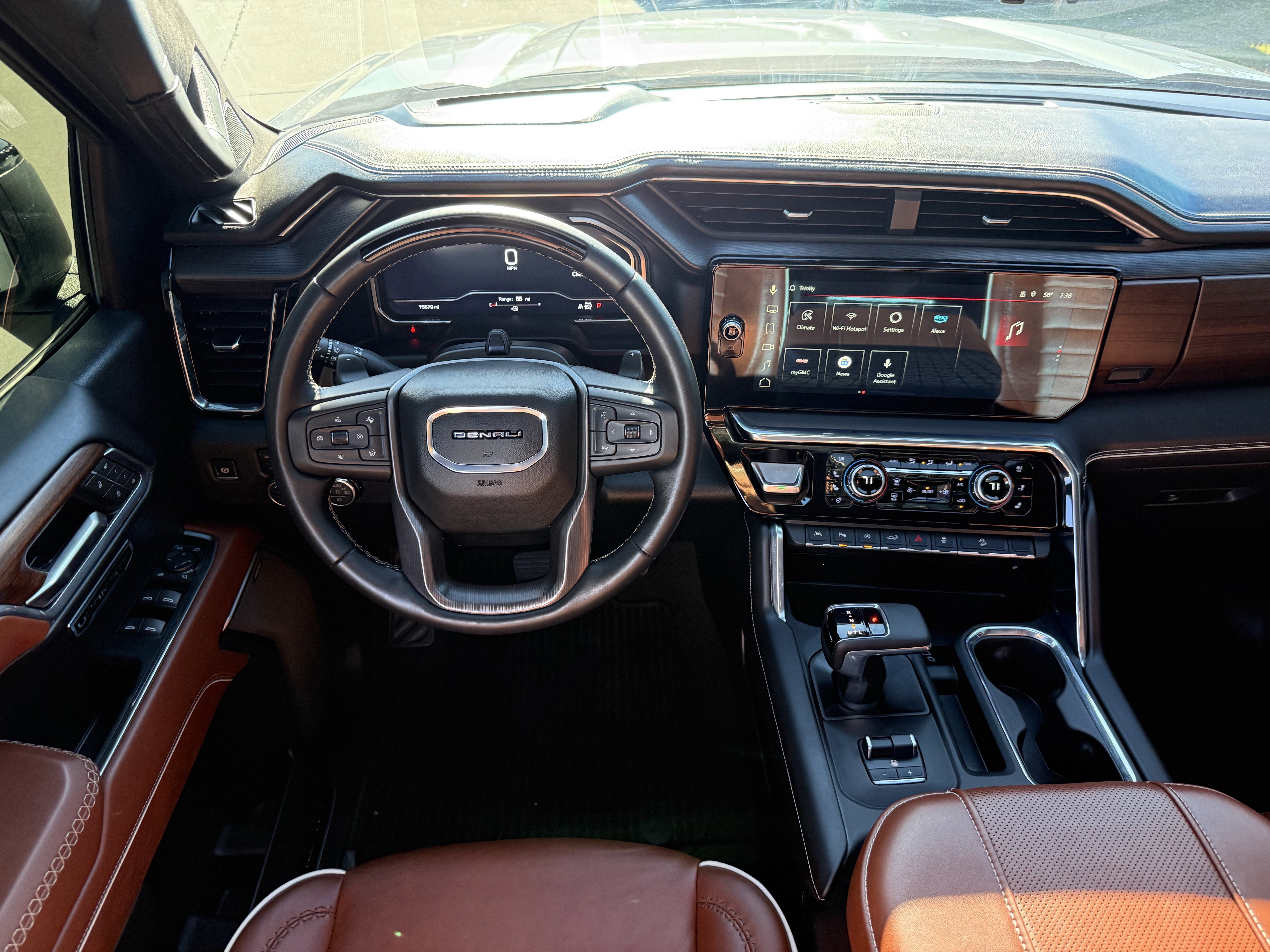 Used 2025 GMC Sierra 1500 Denali Ultimate image 13