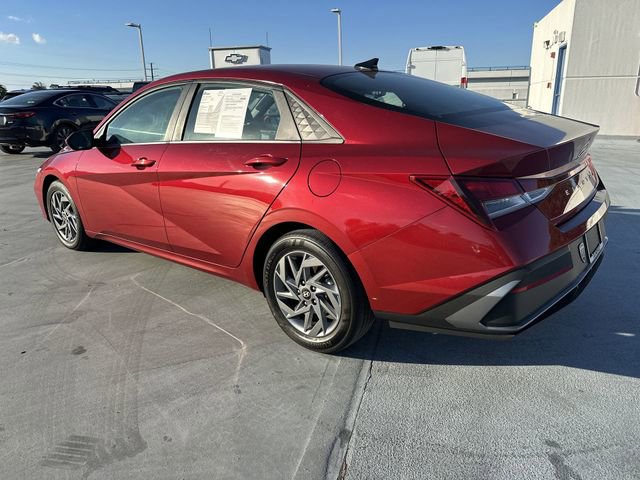 Used 2024 Hyundai Elantra SEL image 15