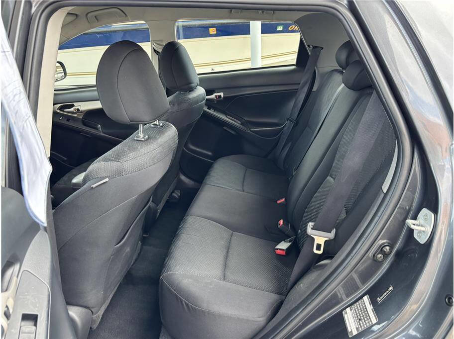 Used 2010 Toyota Matrix Base 4dr Wagon 4A FWD image 12