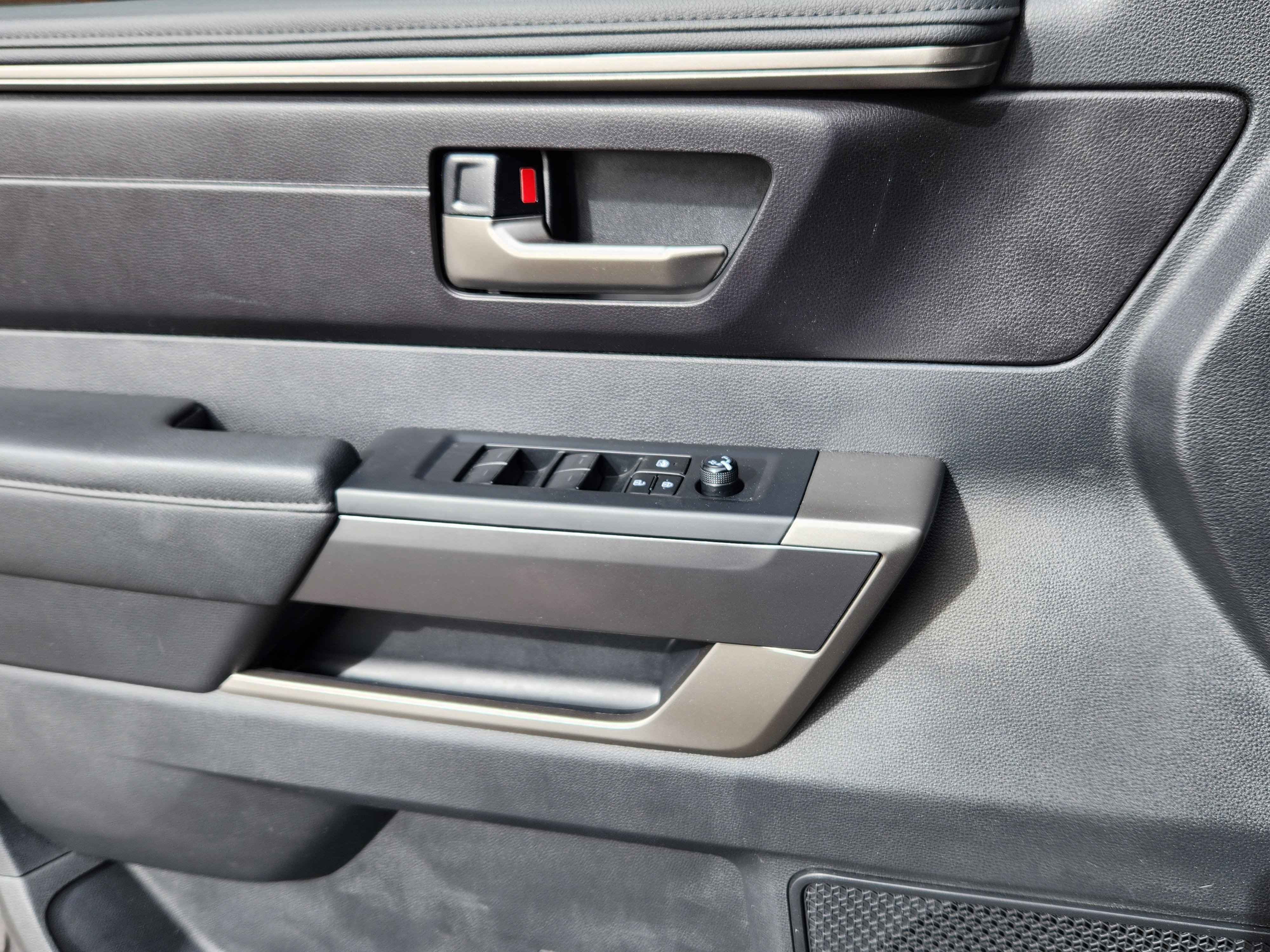 Used 2024 Toyota Tundra SR5 w/ SR5 Convenience Package image 21