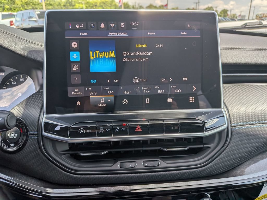 New 2026 Jeep Compass Latitude AWD/4WD image 24
