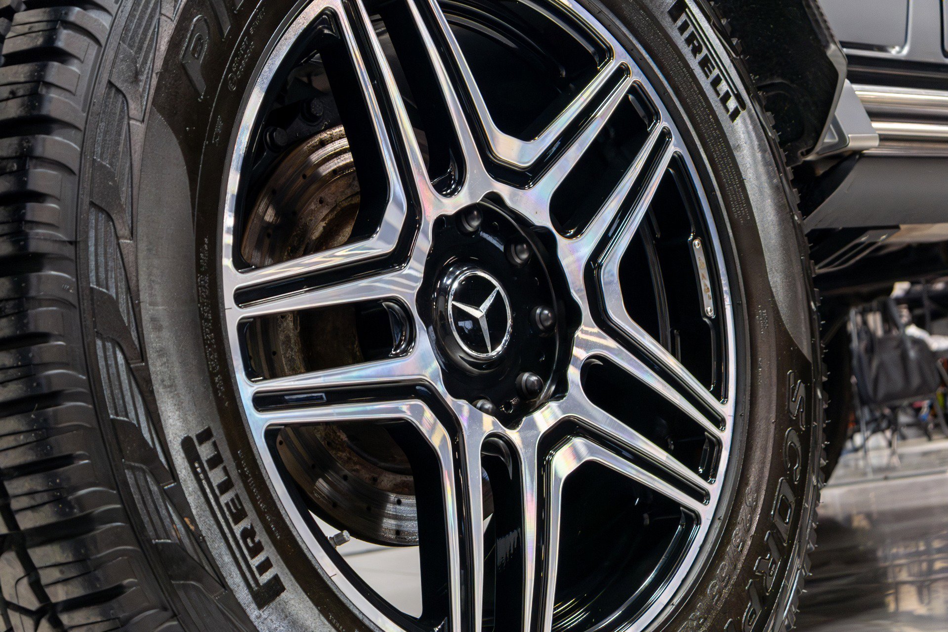 Used 2017 Mercedes-Benz G 550 Squared image 20