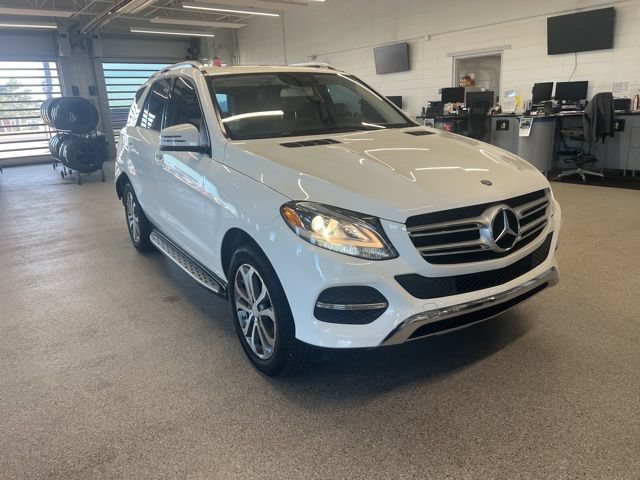 Used 2016 Mercedes-Benz GLE 350 4MATIC w/ Premium Package image 3
