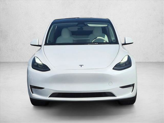 Used 2024 Tesla Model Y Long Range AWD/4WD image 2