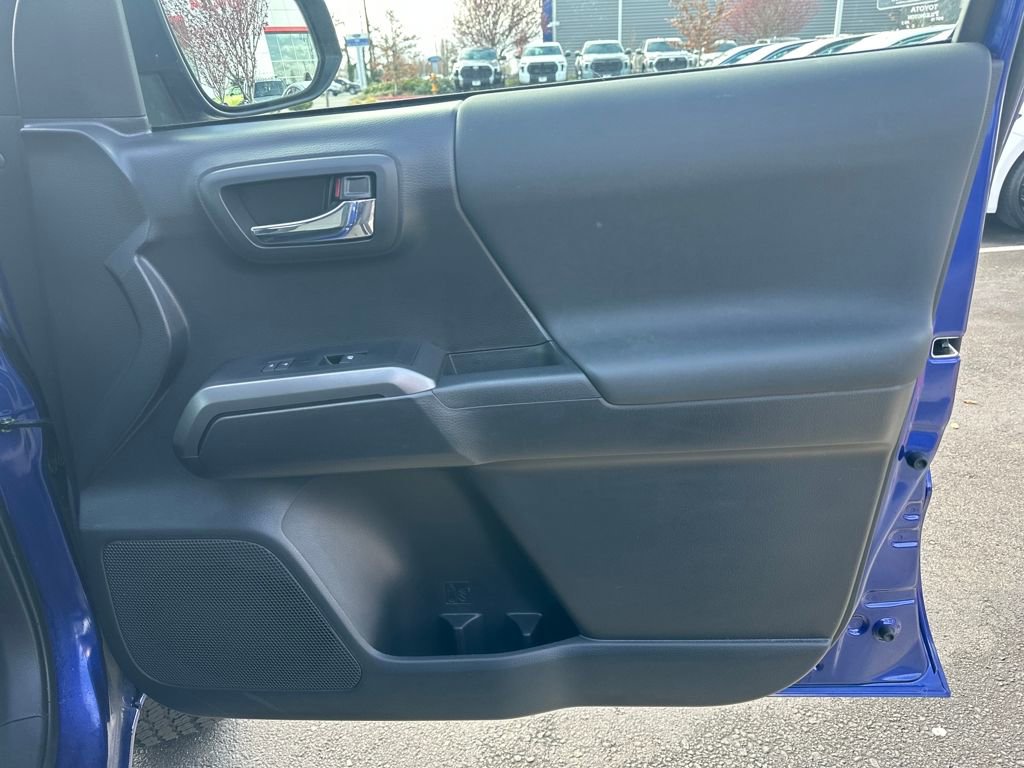 Certified 2023 Toyota Tacoma TRD Off-Road w/ Advanced Technology Package image 15