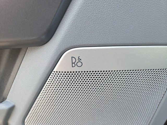 Used 2021 Ford F150 Lariat w/ Equipment Group 502A High image 14