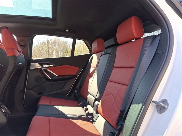 New 2025 BMW X2 xDrive28i w/ Convenience Package image 9