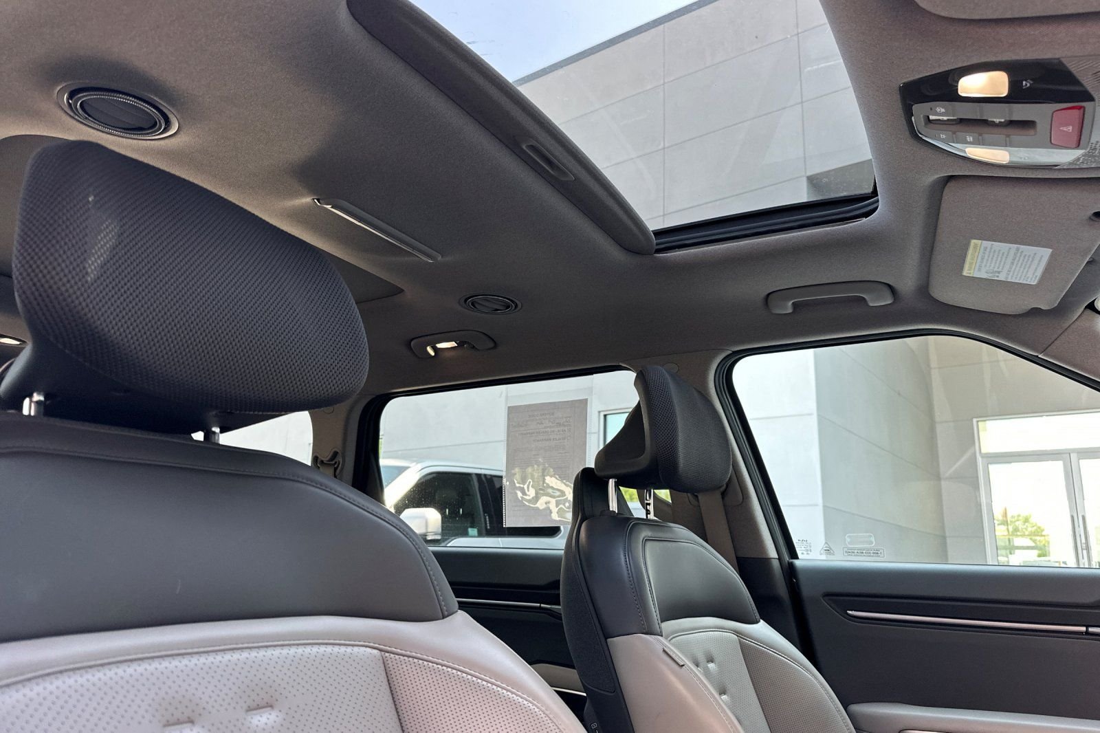 Certified 2024 Kia EV9 Wind AWD/4WD image 19