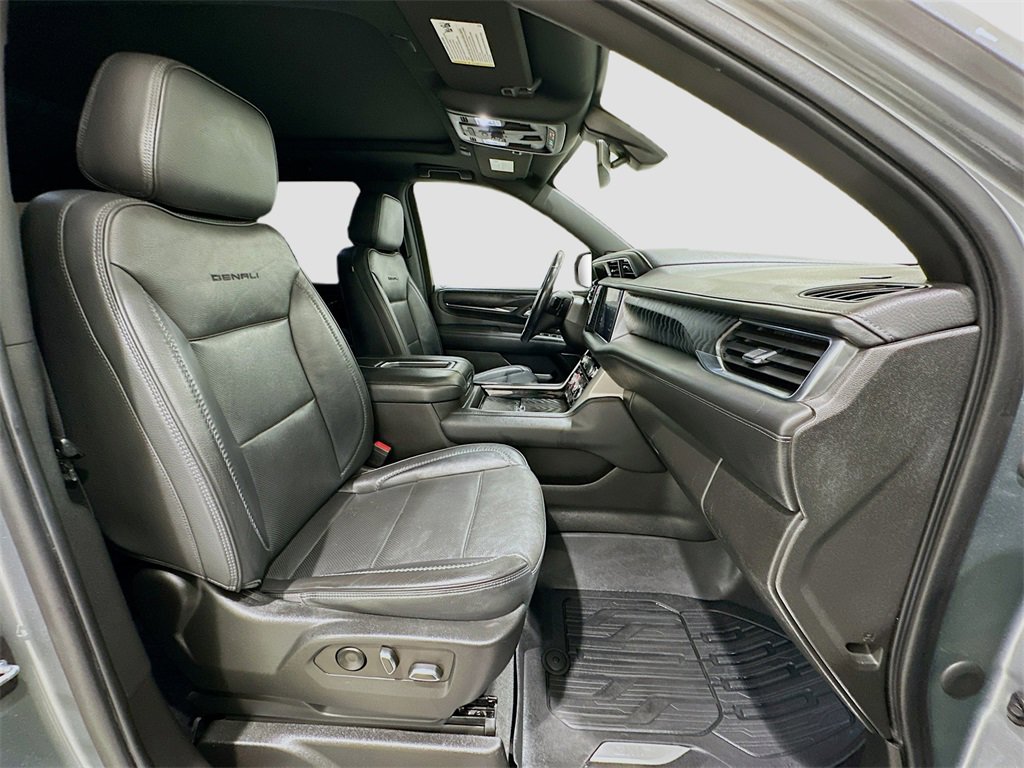 Used 2022 GMC Yukon XL Denali image 31