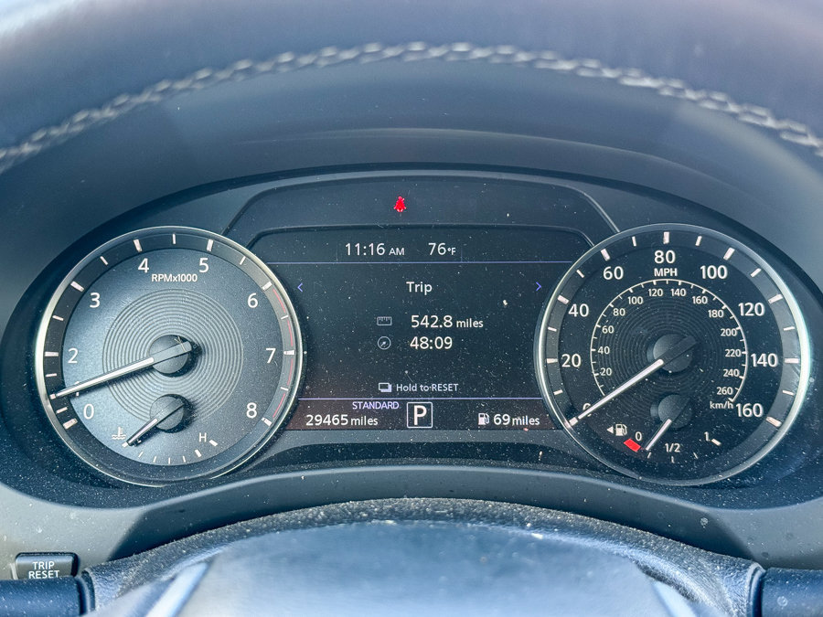 Used 2023 INFINITI QX50 Luxe FWD image 17
