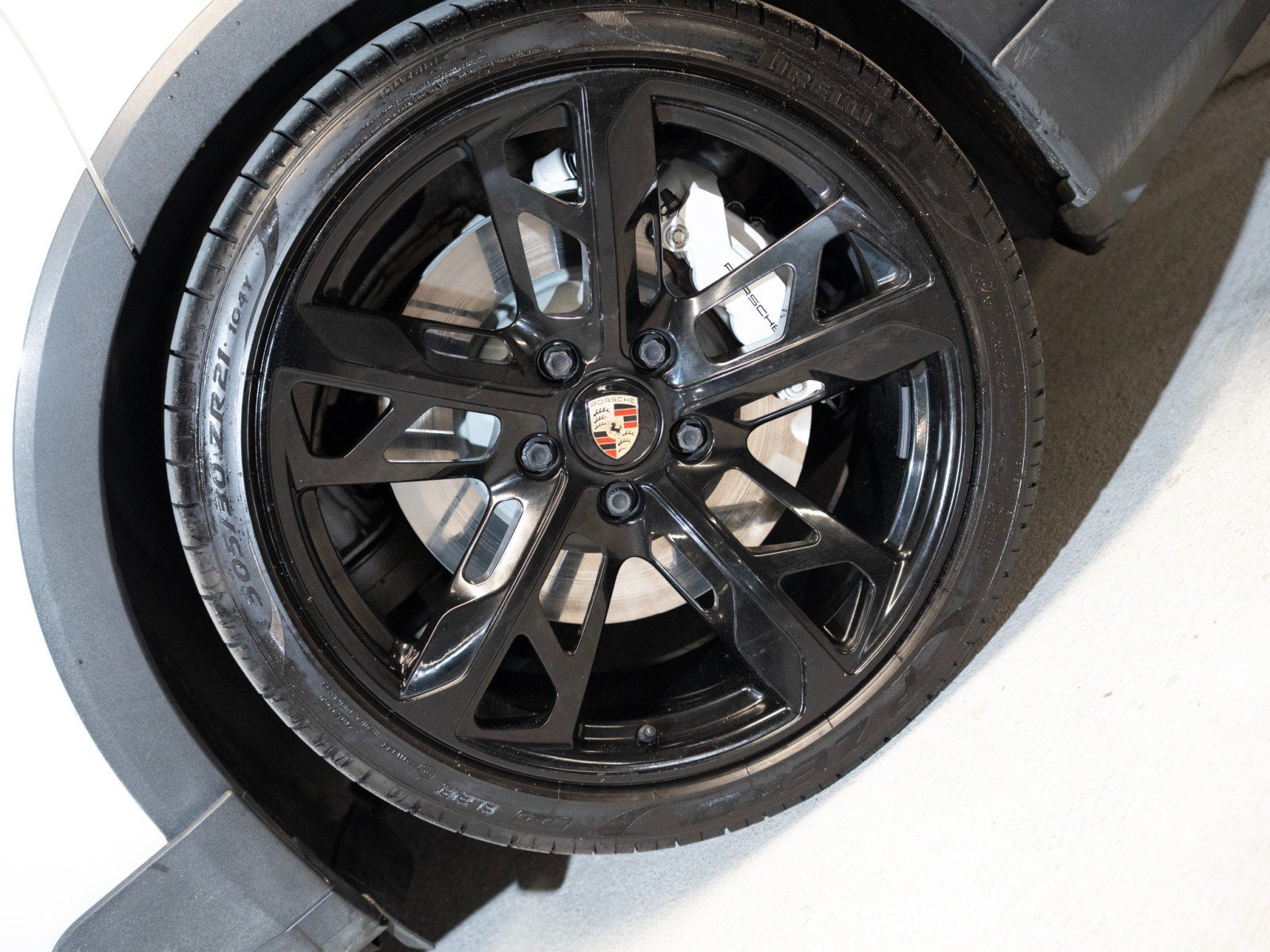 Certified 2022 Porsche Taycan Cross Turismo AWD/4WD image 11