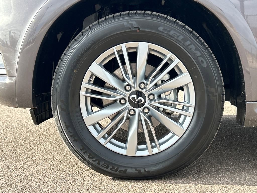 Used 2024 INFINITI QX80 Luxe image 32