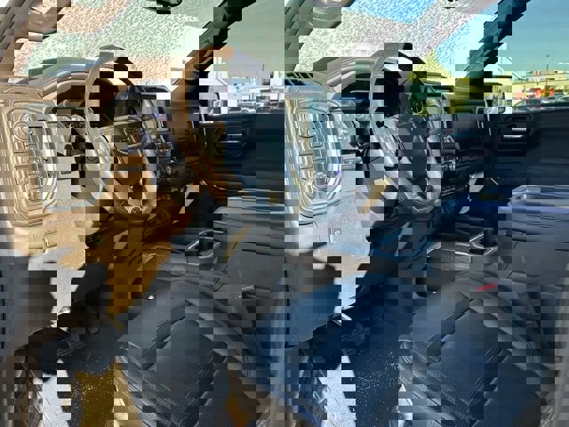 Used 2024 GMC Sierra 3500 Denali Ultimate image 9