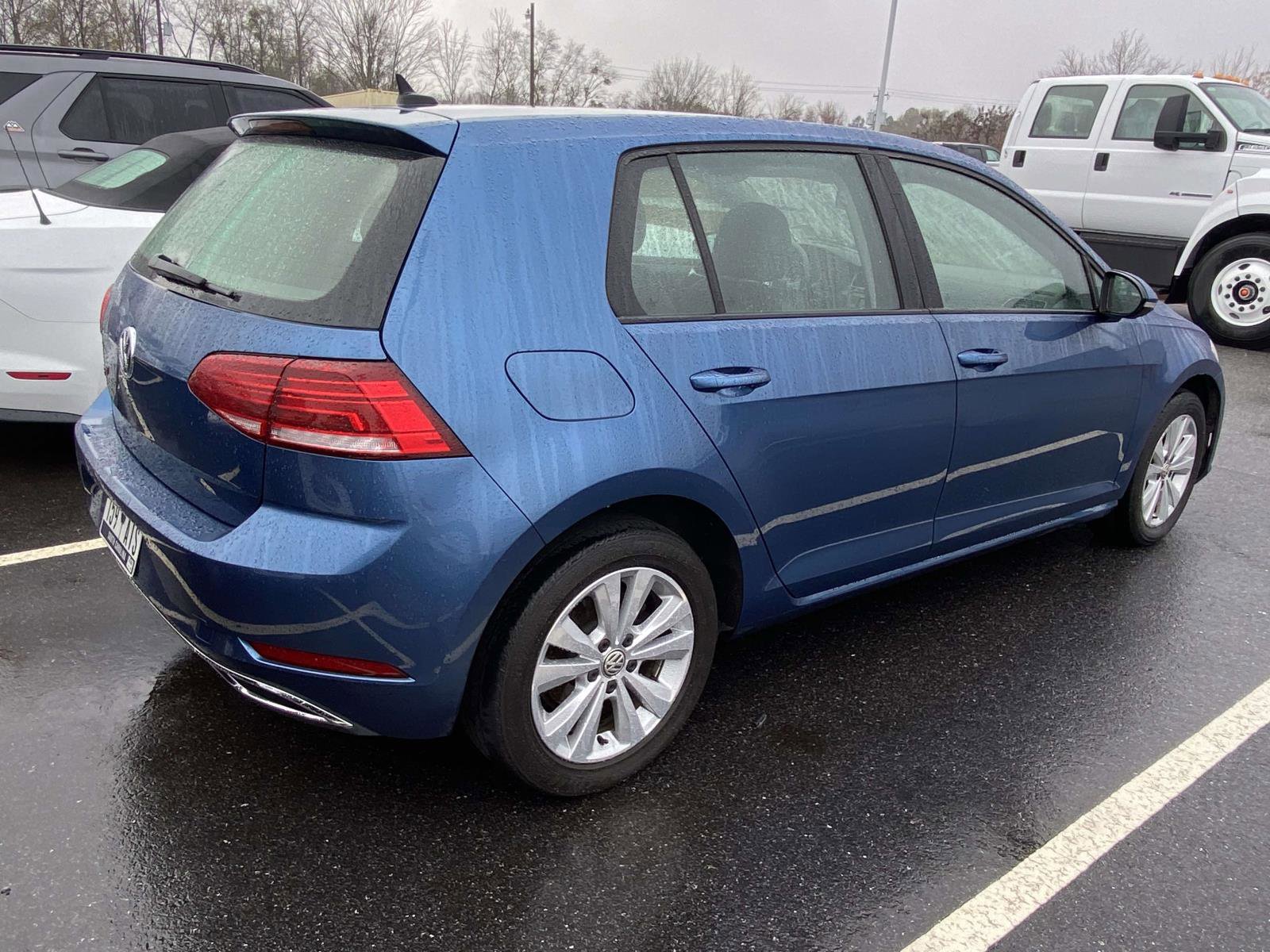 Used 2021 Volkswagen Golf 4-Door image 7