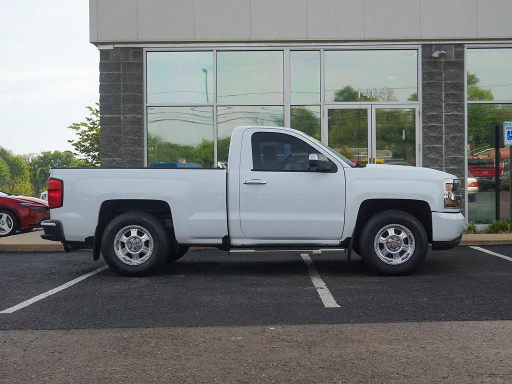 Used 2016 Chevrolet Silverado 1500 W/T RWD image 2