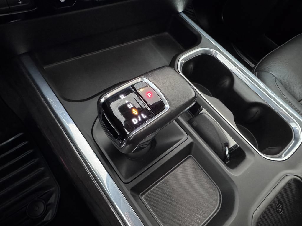 Certified 2022 Chevrolet Silverado 1500 LTZ w/ LTZ Convenience Package II AWD/4WD image 25