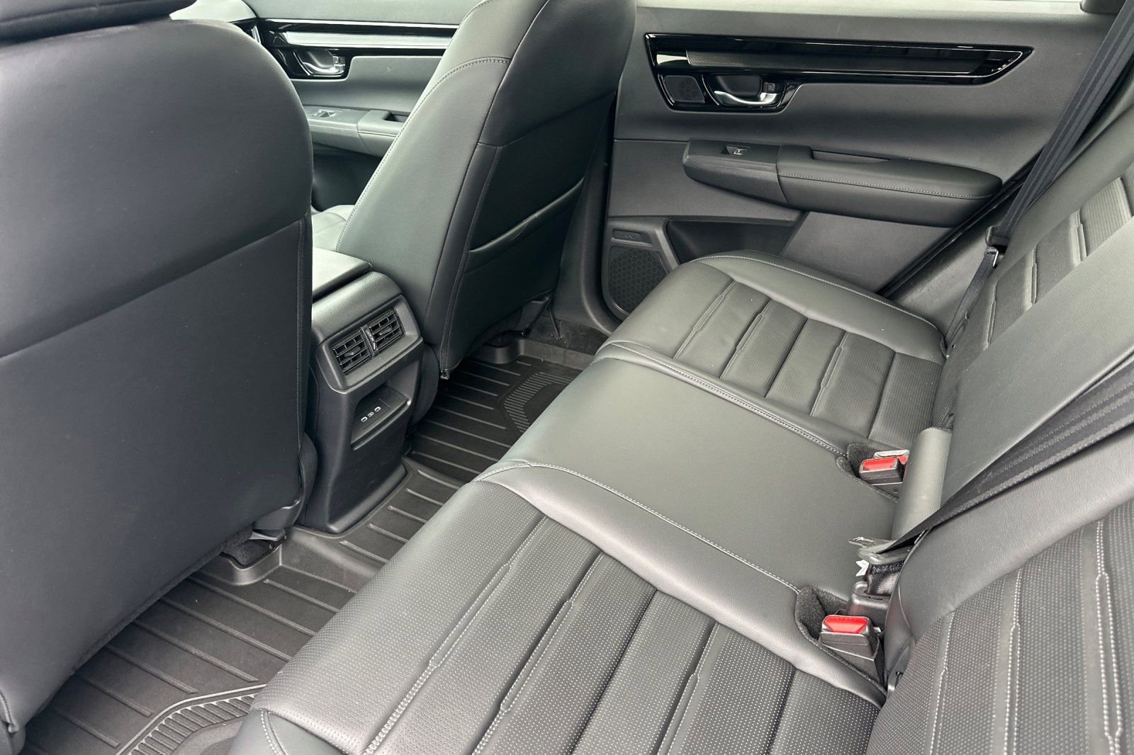Used 2024 Honda CR-V EX-L image 16