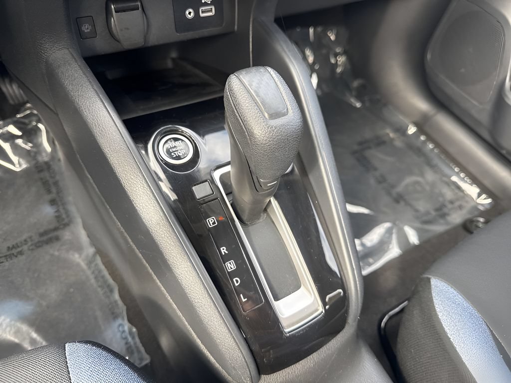 Used 2025 Nissan Versa SV FWD image 15