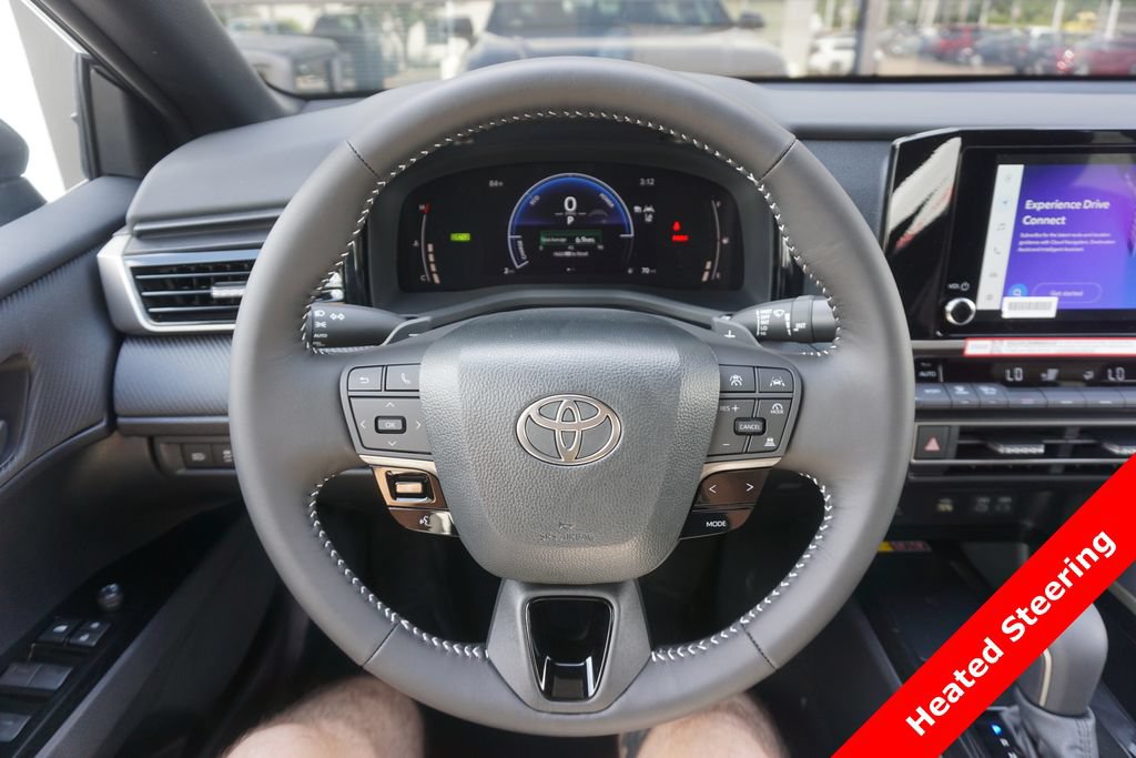 New 2026 Toyota Camry SE FWD image 3