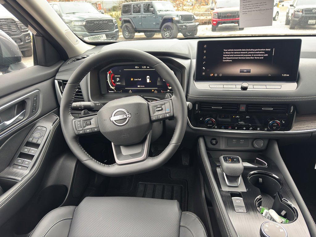 New 2026 Nissan Rogue Platinum w/ Platinum Premium Package image 13