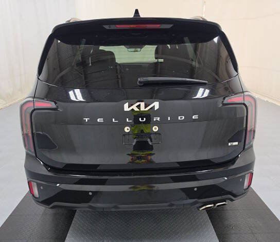 Used 2023 Kia Telluride SX X-Line AWD/4WD image 12