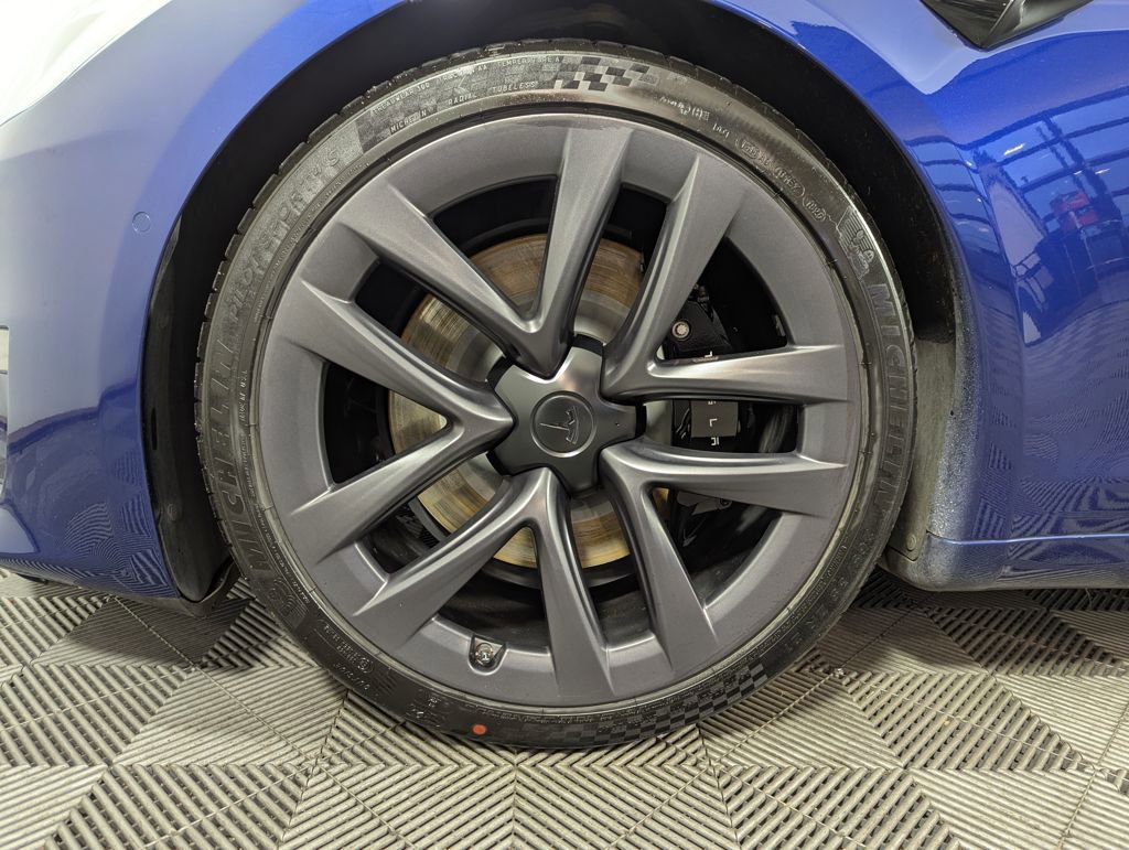 Used 2021 Tesla Model S Plaid image 15