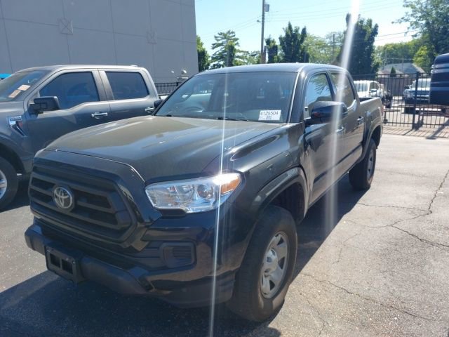 Used 2023 Toyota Tacoma SR w/ SR Convenience Package RWD image 4