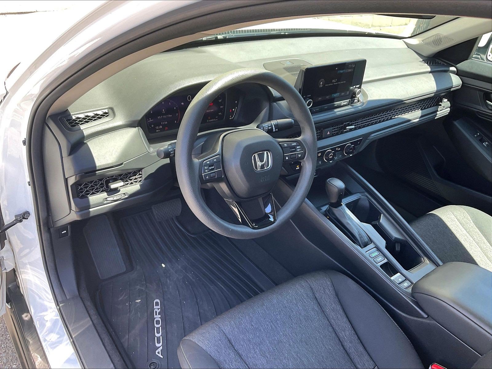 Used 2023 Honda Accord EX image 14